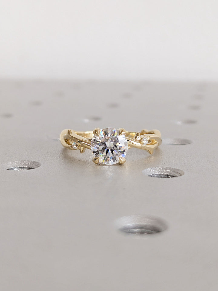 1.0CT Round Cut Twig Lab Grown Diamond Engagement Ring in 18K Yellow Gold
