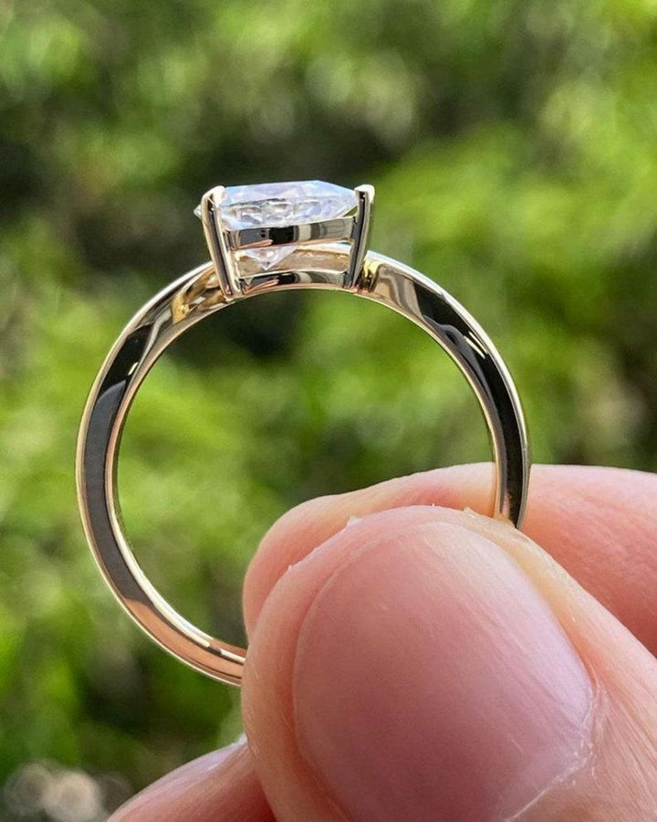 2.0CT East West Pear Cut Curved Shape Lab Grown Diamond Solitaire Engagement Ring For Women
