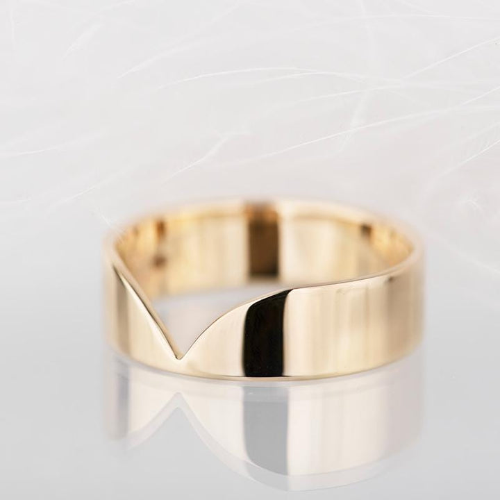 18K Solid Gold V Shape Matching Plain Wedding Band