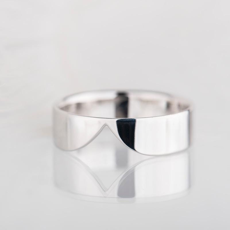 18K Solid Gold V Shape Matching Plain Wedding Band