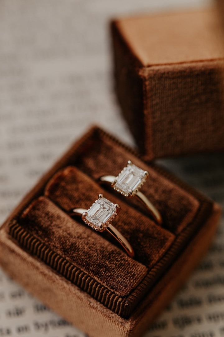 1.0 CT-3.0 CT Emerald Diamond Solitaire Engagement Ring