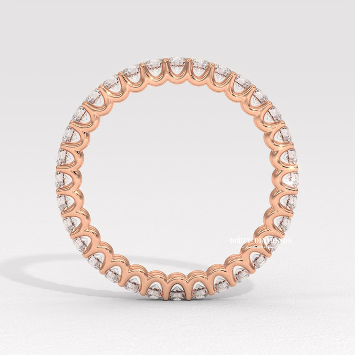 Man-made diamond band
Luxury stackable jewelry
Scalloped diamond ring