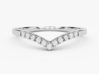 Round Cut Curved CVD EF/VVS V-Shape Diamond Wedding Band