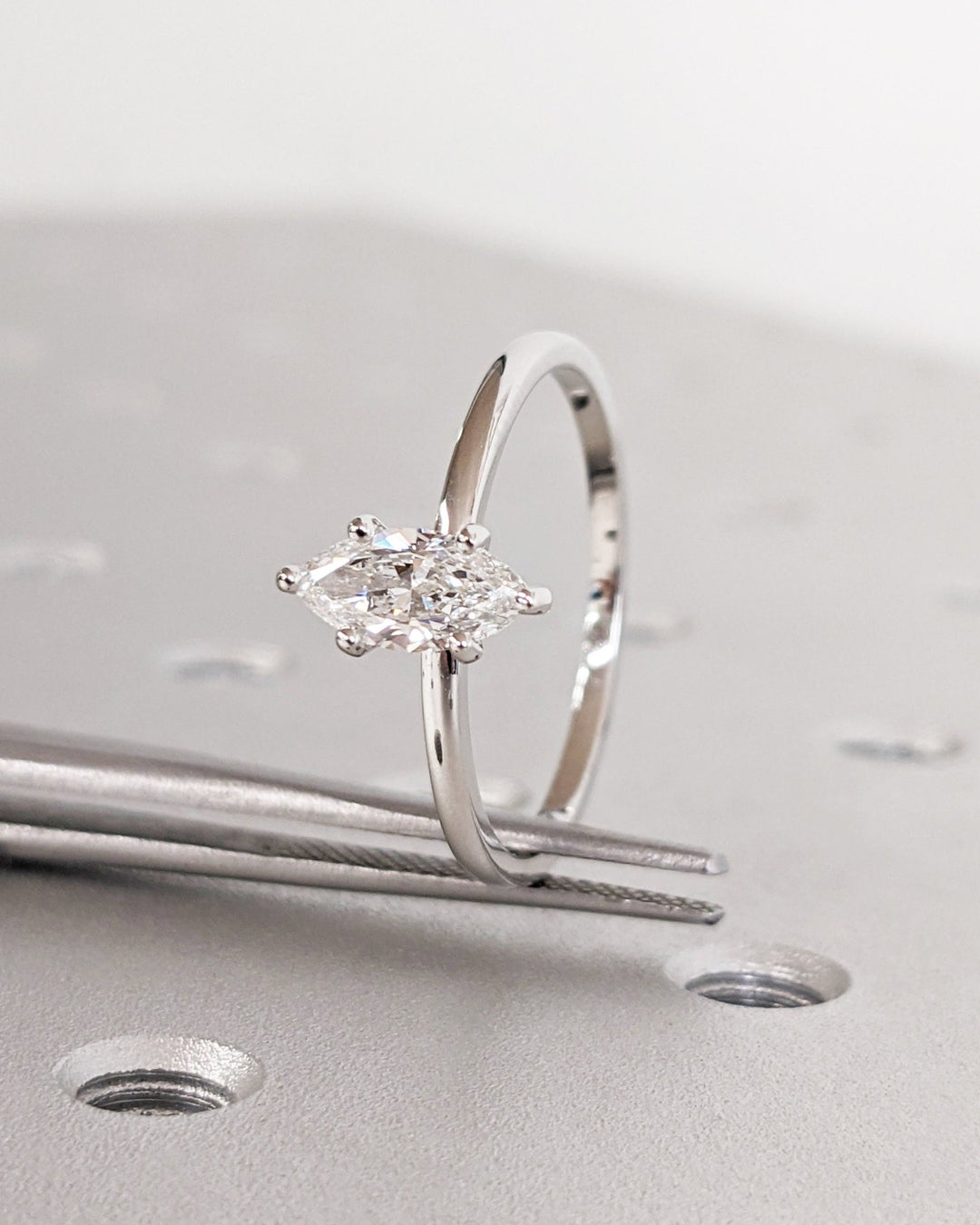 diamond engagement ring,