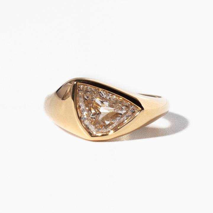 lab grown diamond ring, lab grown engagement ring, lab diamond ring, lab diamond engagement ring, lab created diamond ring, lab created engagement ring, sustainable diamond ring, ethical diamond ring,