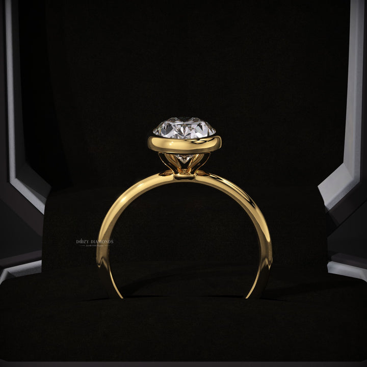 oval cut lab diamond
luxury lab diamond ring
modern engagement ring
fine jewelry engagement ring
handcrafted diamond ring