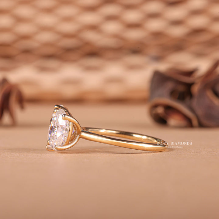 Pear & Oval Cut Lab Grown Diamond E/VS2 Toi et Moi Engagement Ring - Doozy Diamonds