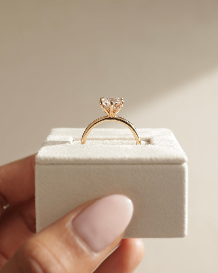 refined hidden halo setting, polished hidden halo setting, smooth hidden halo setting, clean hidden halo setting, contemporary hidden halo setting, architectural hidden halo setting, geometric hidden halo setting,