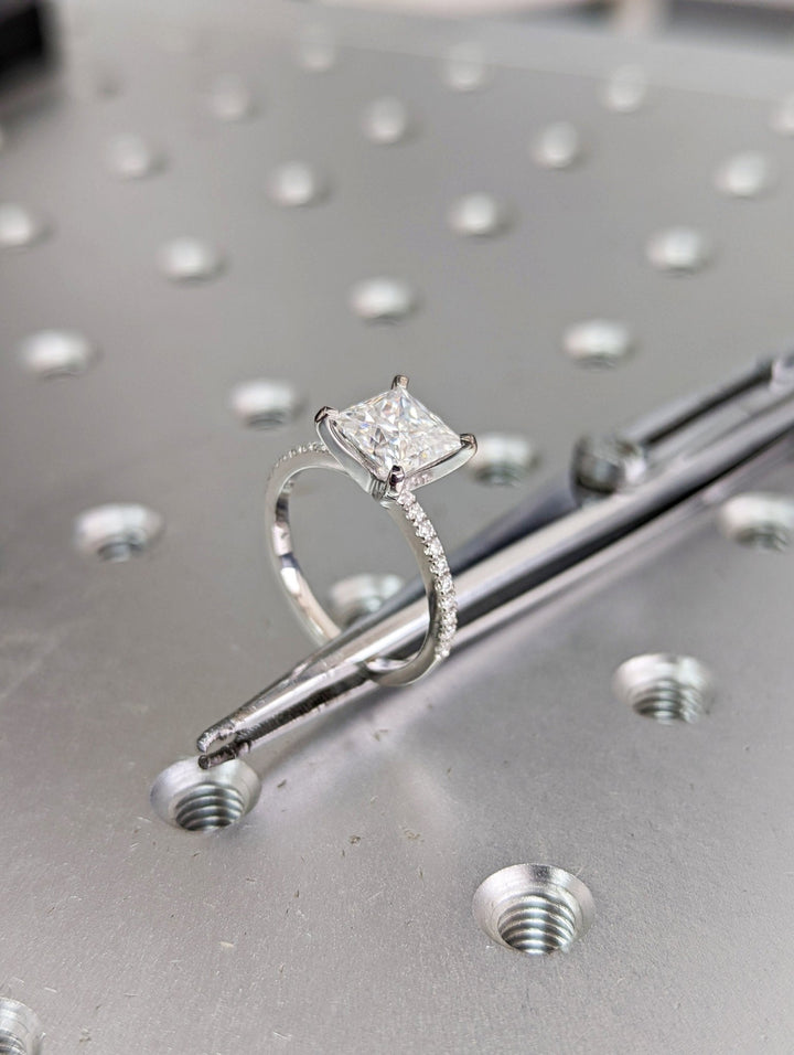 sparkling princess diamond ring,
