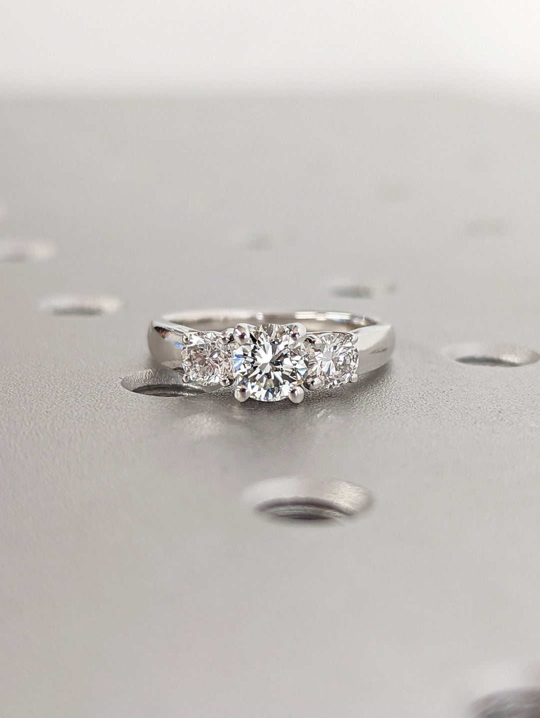 round cut hidden halo ring,