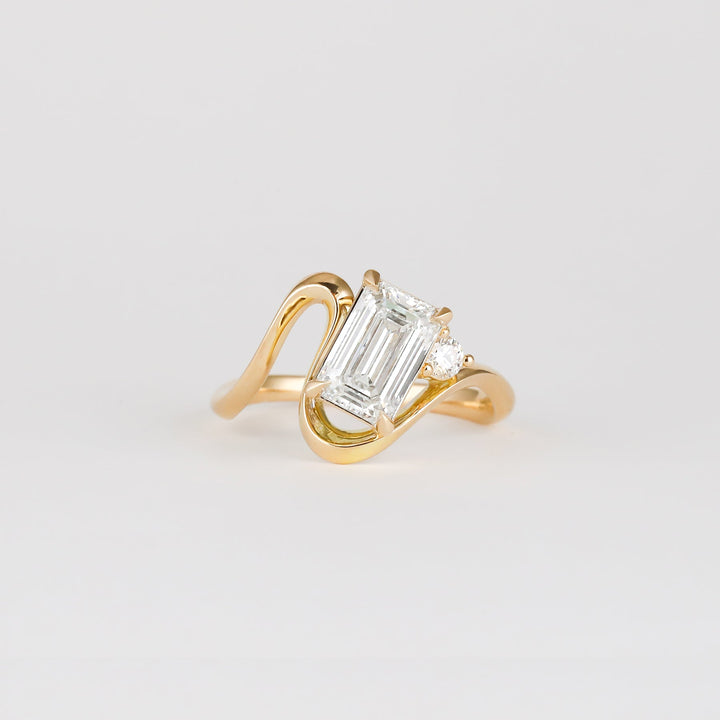1.0CT-2.0CT Unique Emerald Cut Lab Grown Diamond Engagement Ring