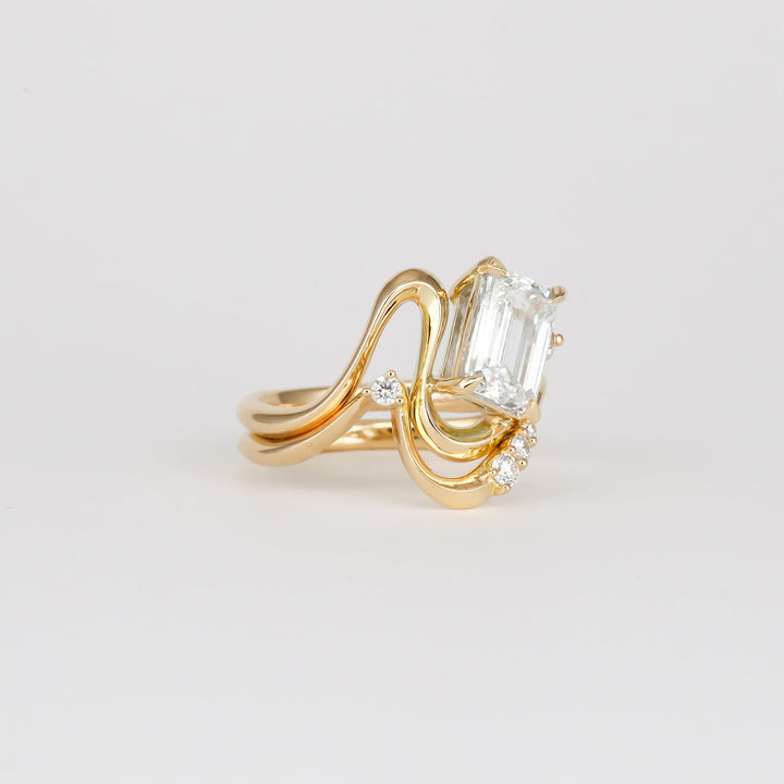 1.0CT-2.0CT Unique Emerald Cut Lab Grown Diamond Engagement Ring