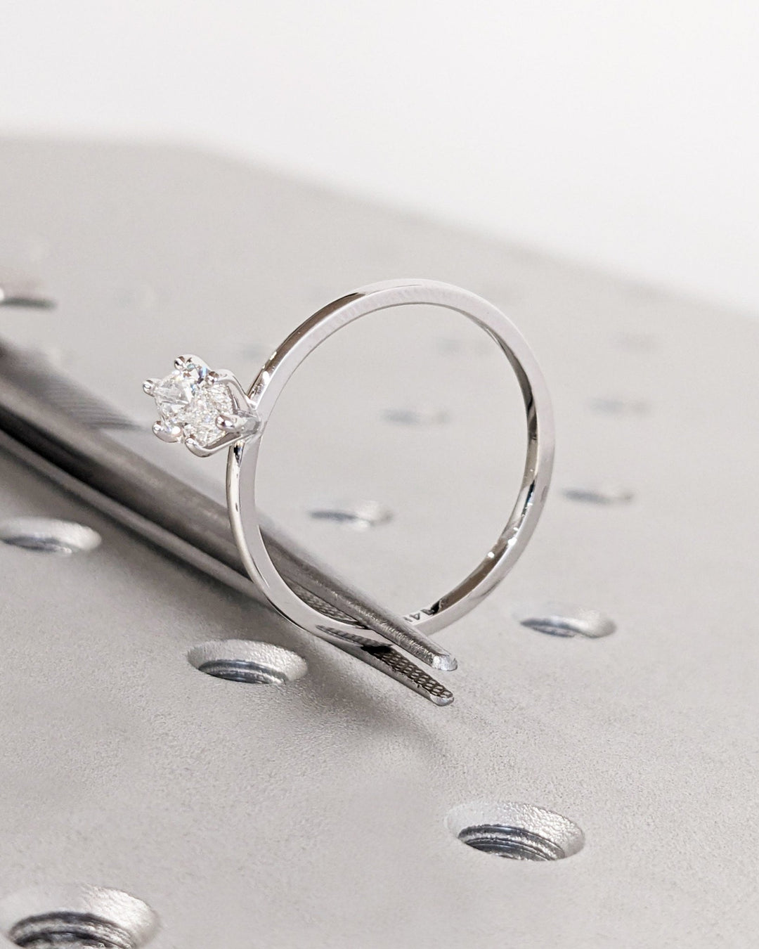 marquise diamond engagement ring,
