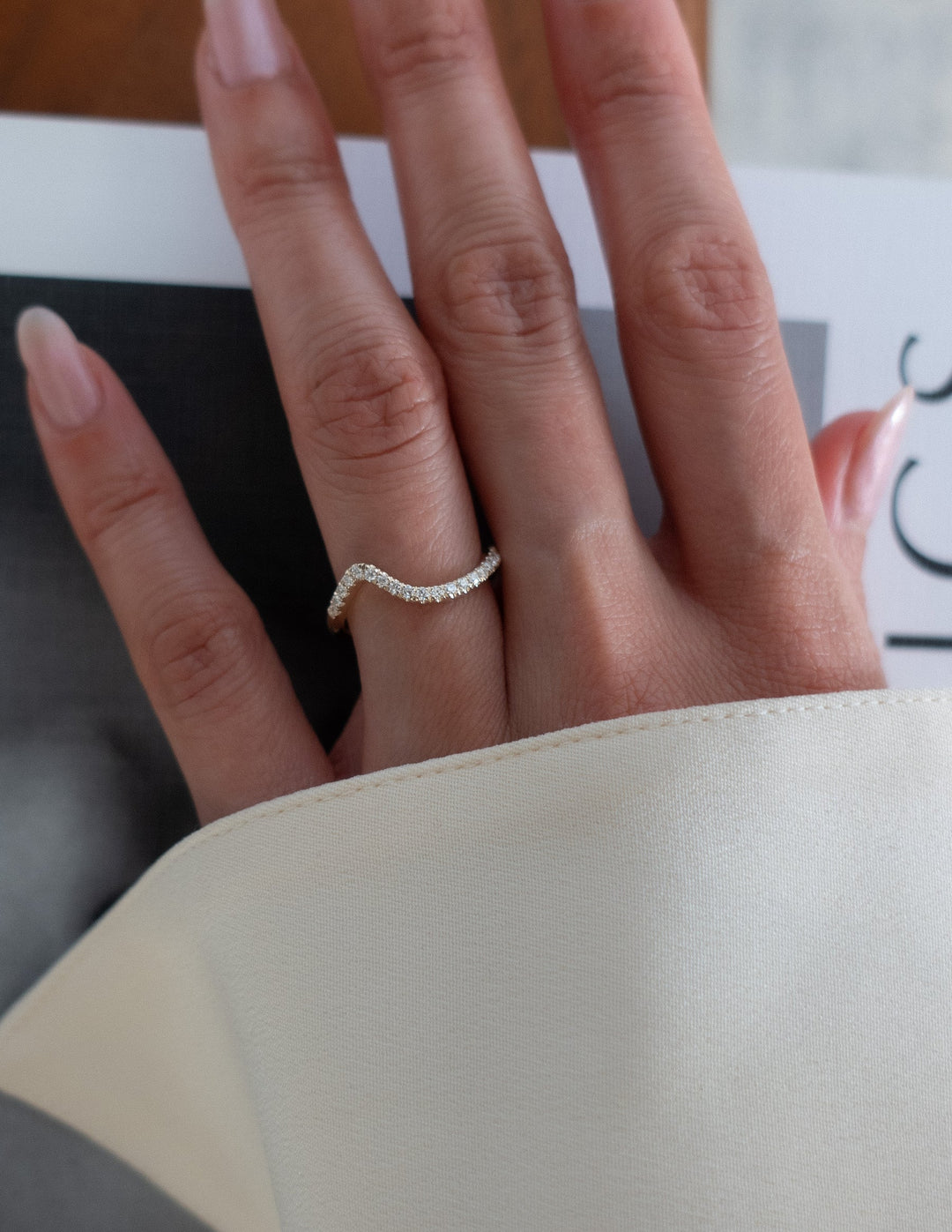 Round Diamond CVD EF/VVS Unique Wedding Band For Women