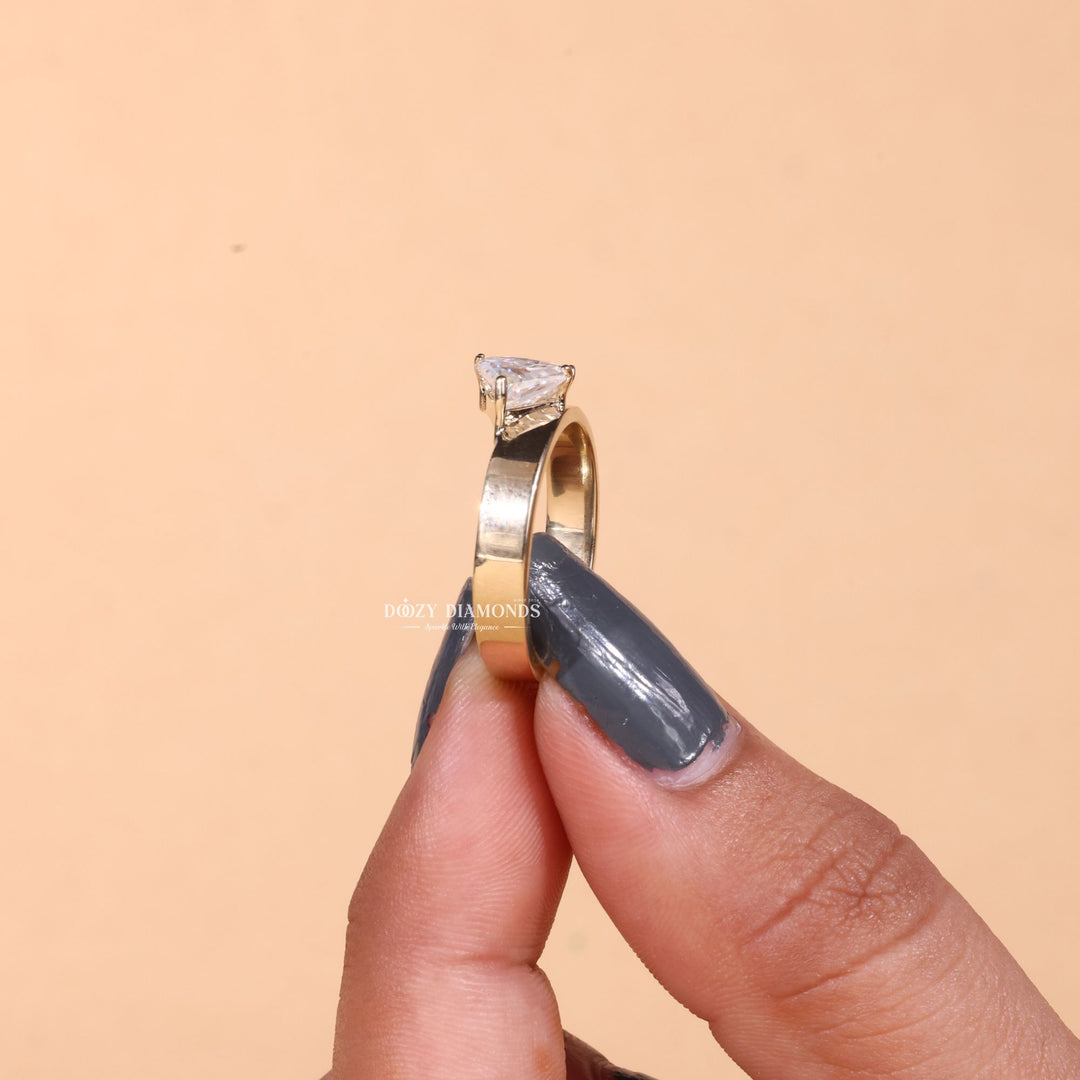 Trillion Cut Lab Grown Toi et Moi Diamond E/VS1 Cigar Engagement Ring - Doozy Diamonds