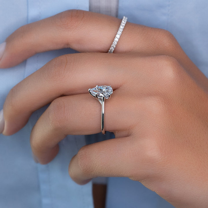 high clarity diamond engagement ring,