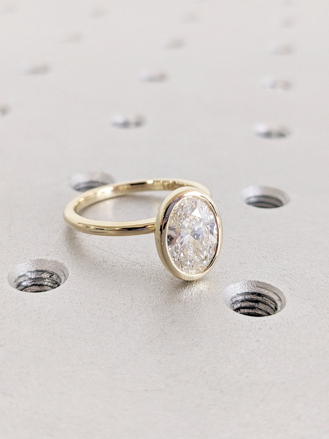 oval cut diamond ring,