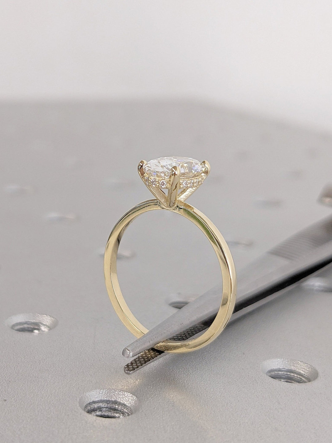 oval cut luxury jewelry,