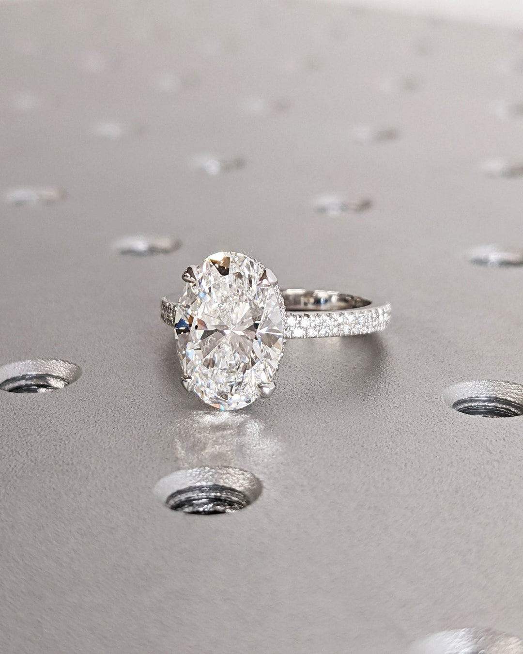 oval cut luxury jewelry,