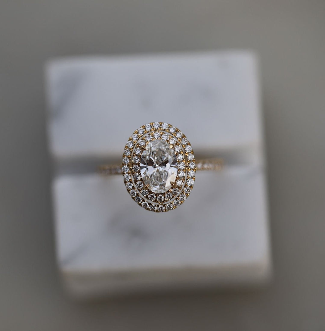 halo diamond engagement ring,