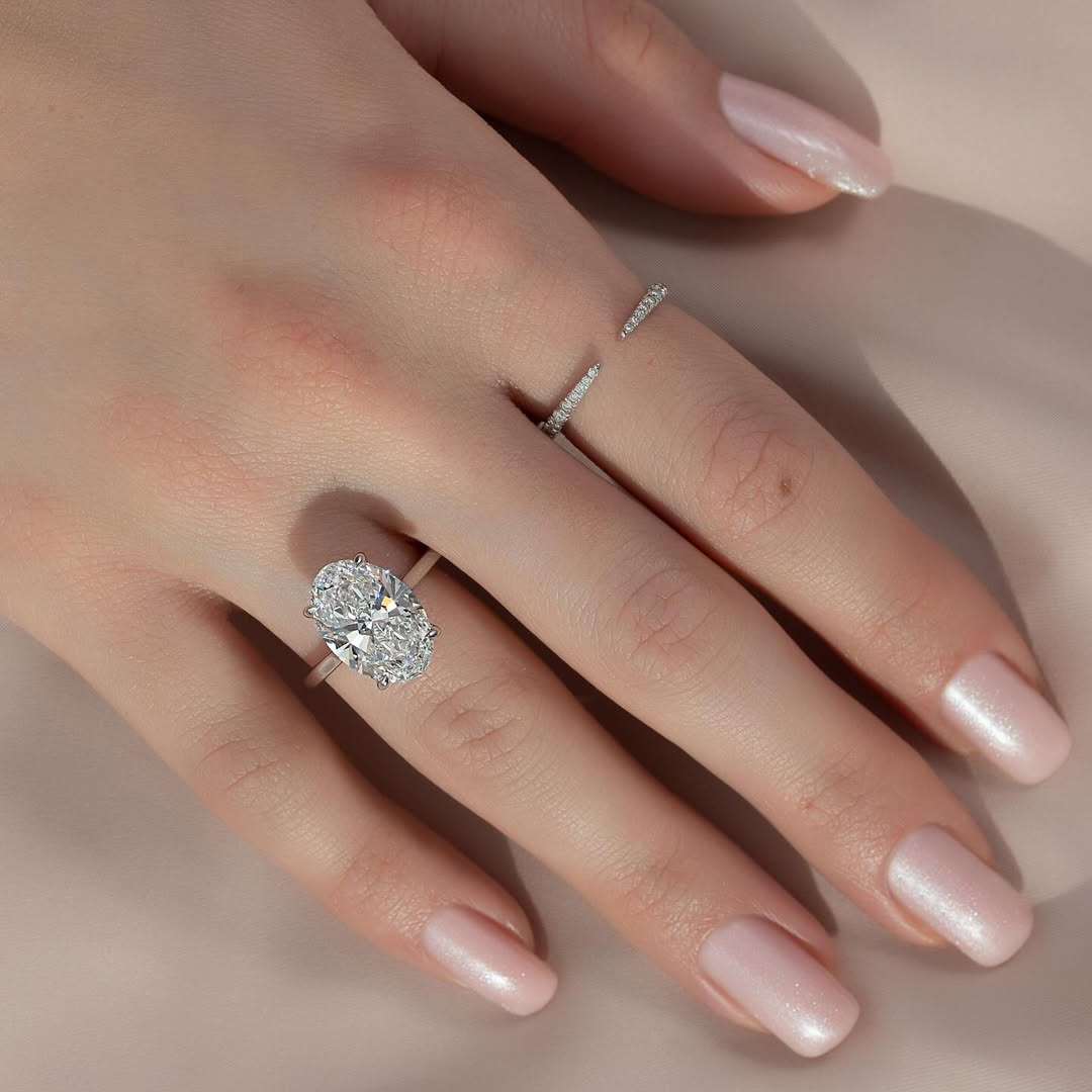 3.5 - 5.5 CT Oval Lab Grown Diamond Hidden Halo Setting Engagement Ring - Doozy Diamonds