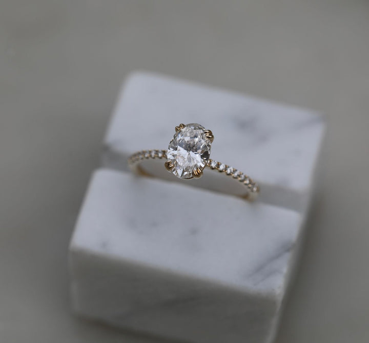 elegant luxury jewelry,