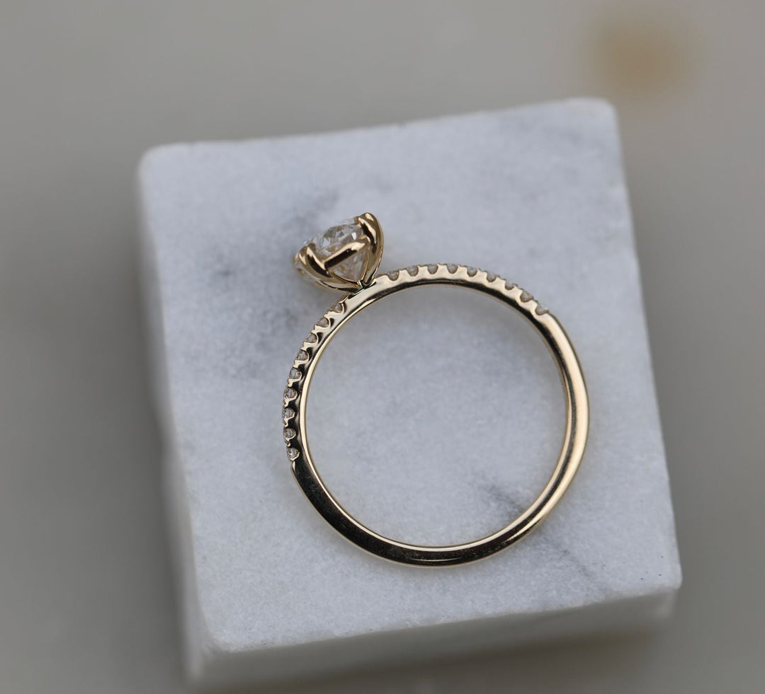 classic engagement jewelry,