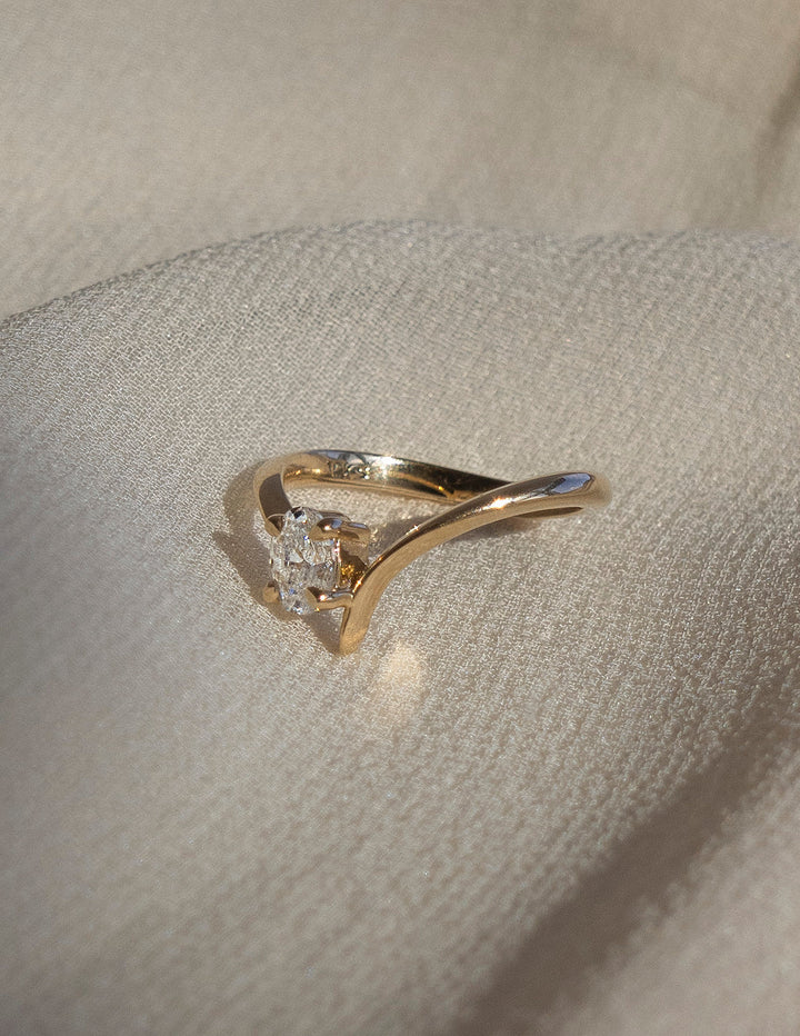 Oval affordable luxury engagement ring, Oval budget engagement ring, Oval expensive engagement ring, Oval high-quality engagement ring, Oval best engagement ring, Oval top-rated engagement ring, 