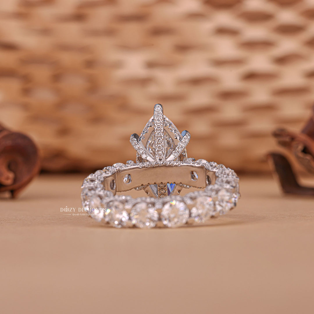 2.0 carat marquise diamond ring

marquise cut E VS2 diamond ring

pavé band diamond ring