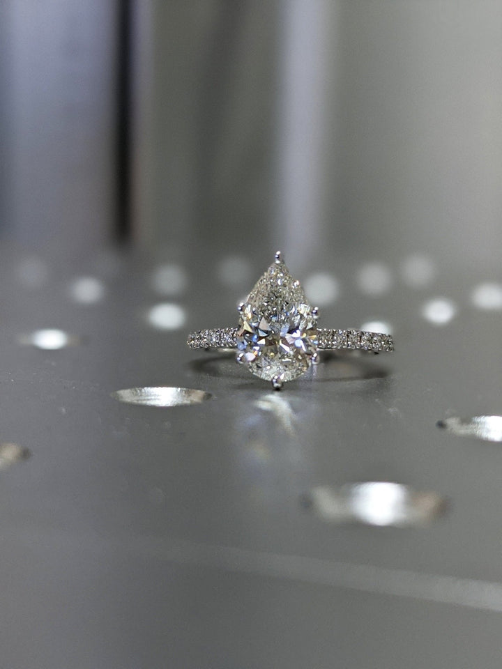 engagement diamond ring,