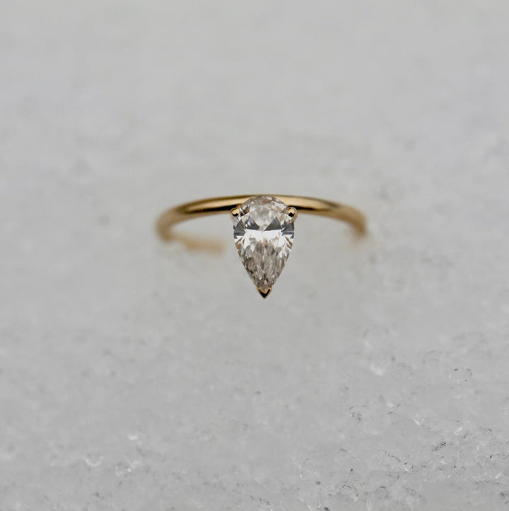 pear cut diamond ring
