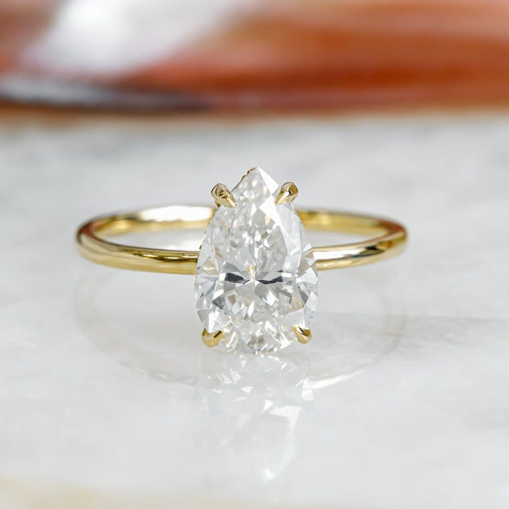 pear diamond engagement ring