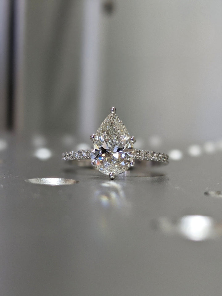 glamorous bridal ring,