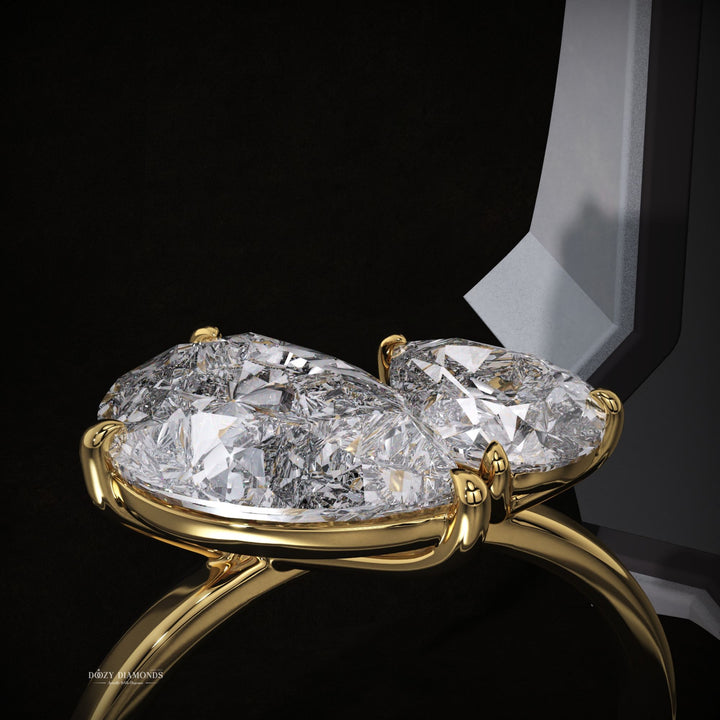 premium F VS1 clarity diamond
affordable luxury ring
classic solitaire ring
sleek diamond ring
timeless engagement ring