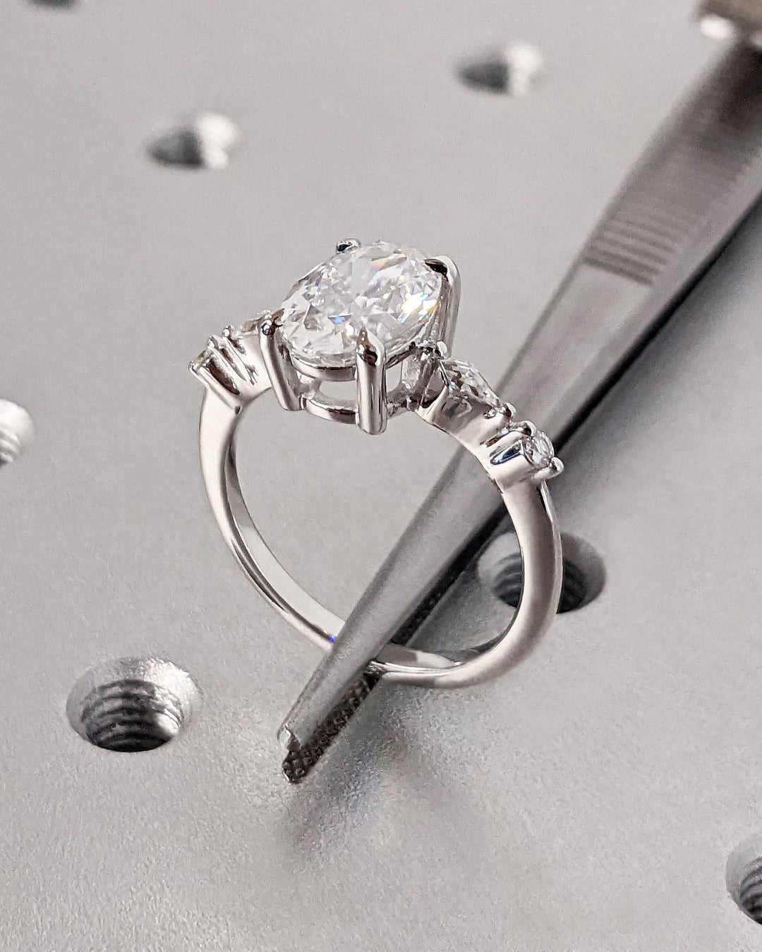 luxury diamond engagement ring,