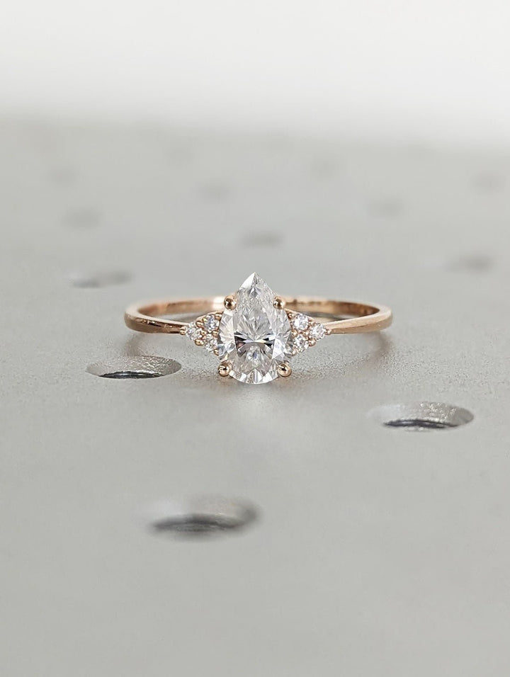 pear diamond jewelry gift,