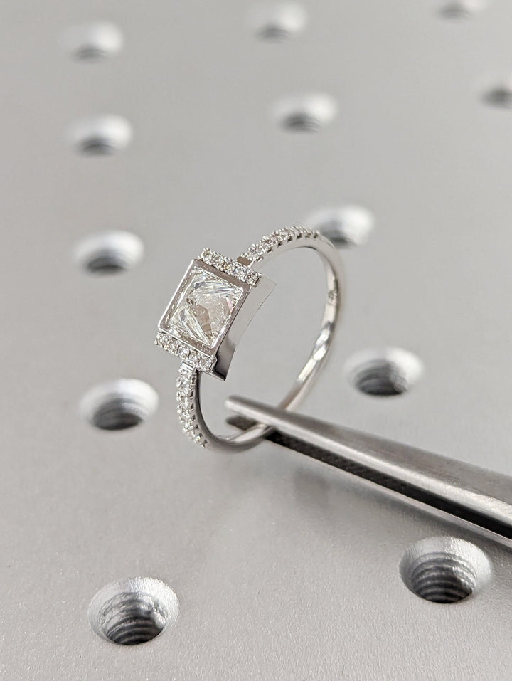 sustainable engagement ring,