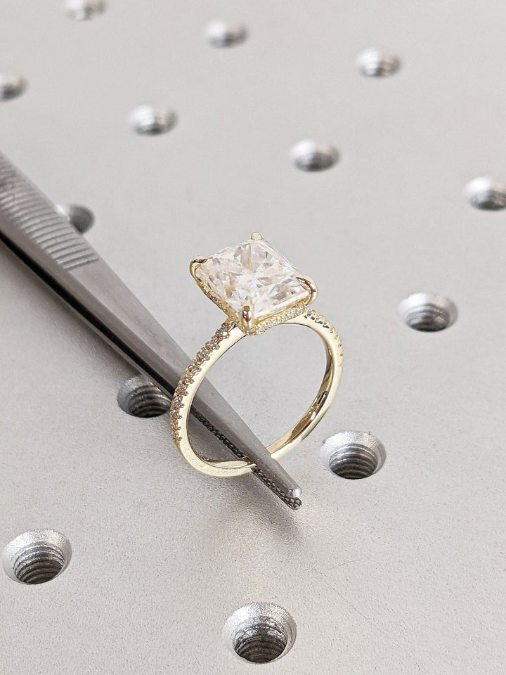 radiant diamond wedding band