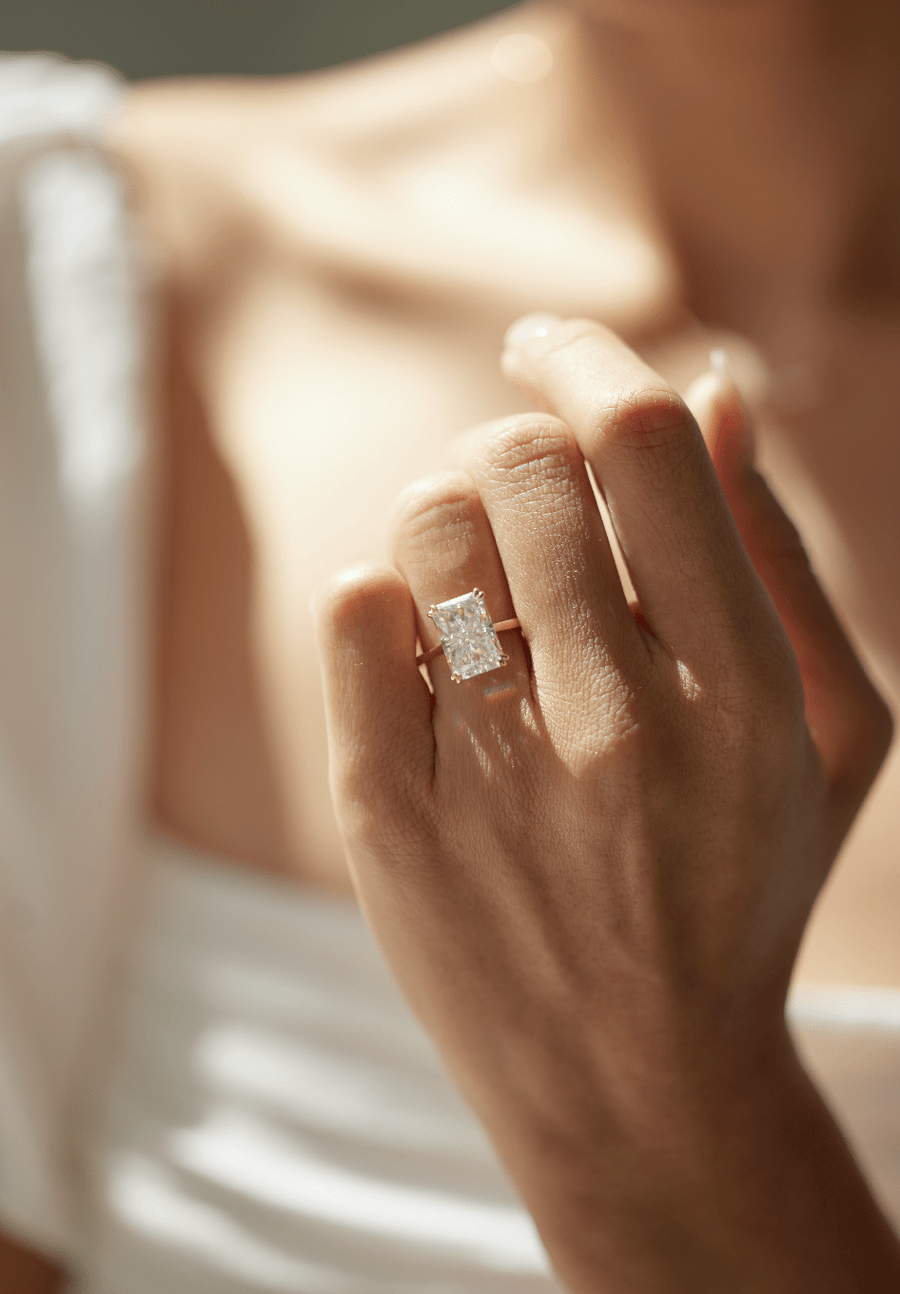 radiant cut diamond ring,