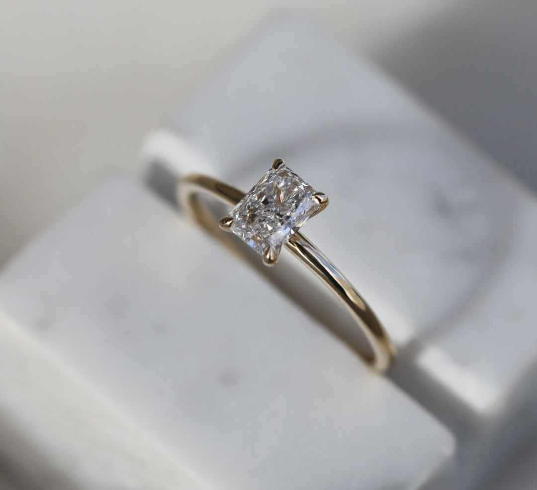 radiant solitaire diamond ring,