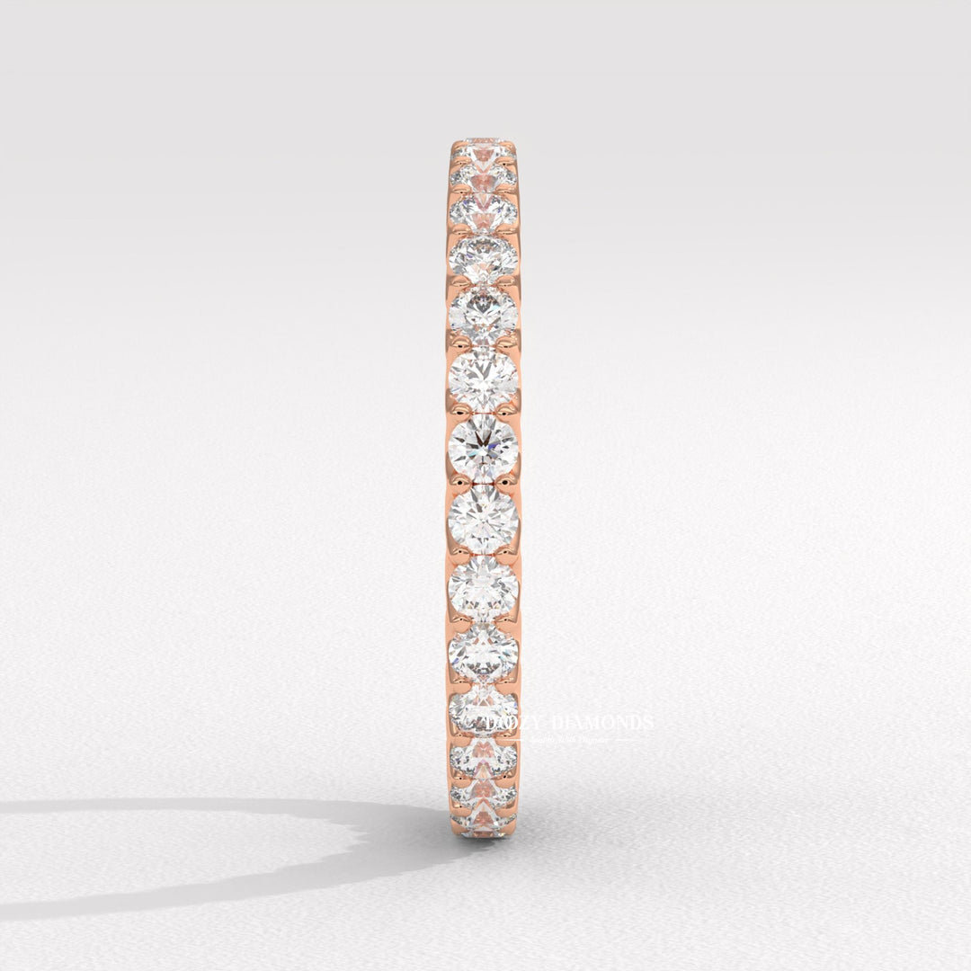 Skinny wedding band
Daily wear diamond ring
High clarity lab diamond