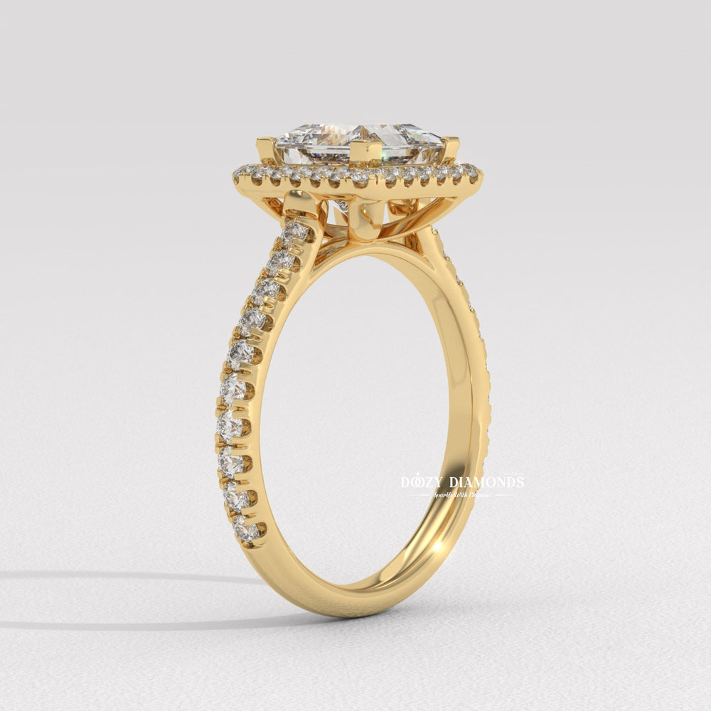 Princess vintage engagement ring, Princess classic engagement ring, Princess modern engagement ring, Princess three-stone engagement ring, 