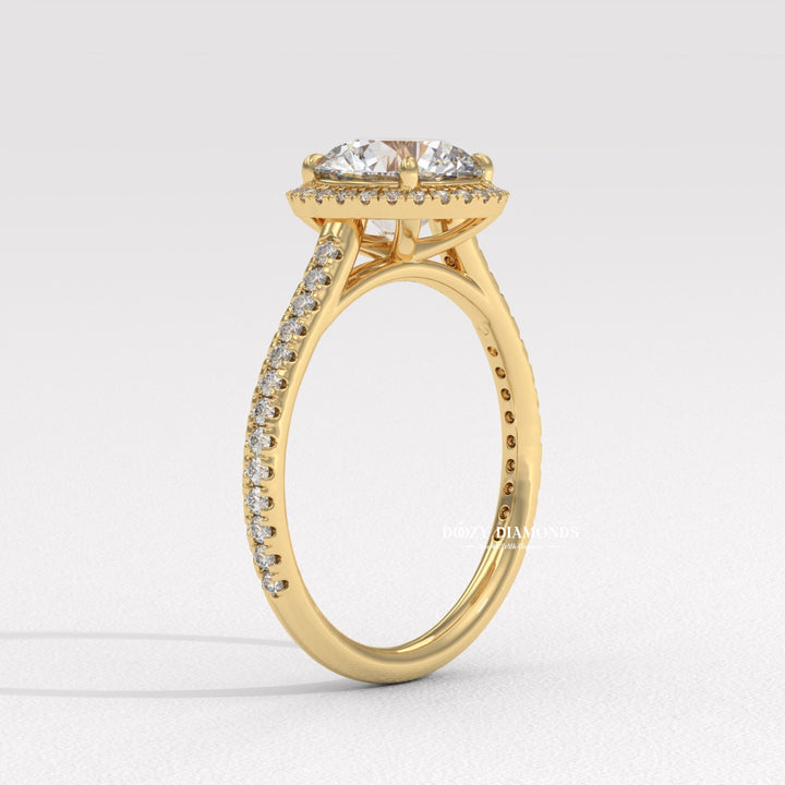 Round trendy engagement ring, Round fashionable engagement ring, Round ethical engagement ring, Round sustainable engagement ring, Round conflict-free engagement ring,
