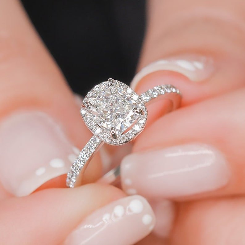 sustainable diamond ring