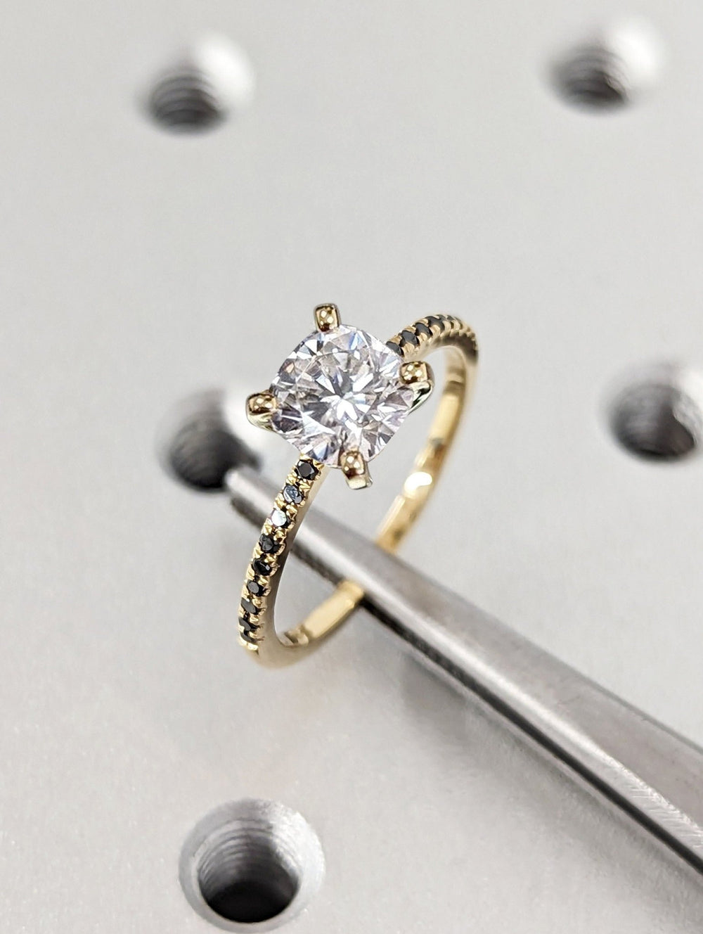 dazzling bridal engagement ring,