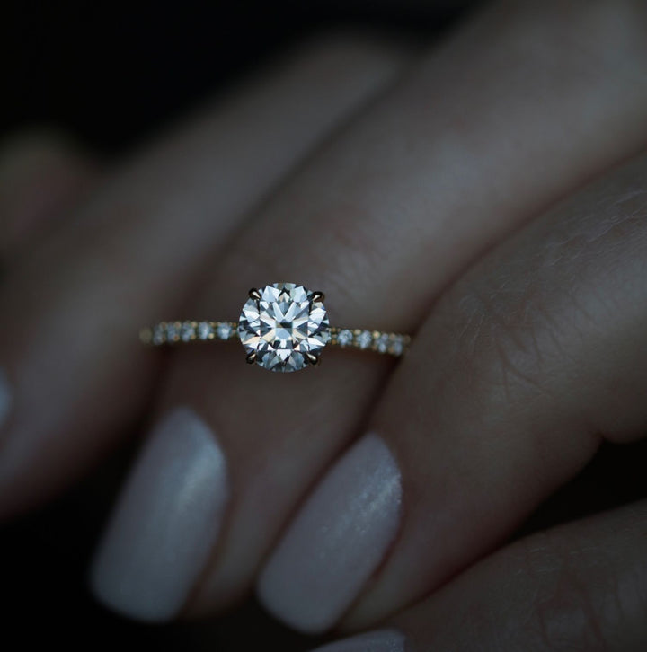round cut diamond jewelry,