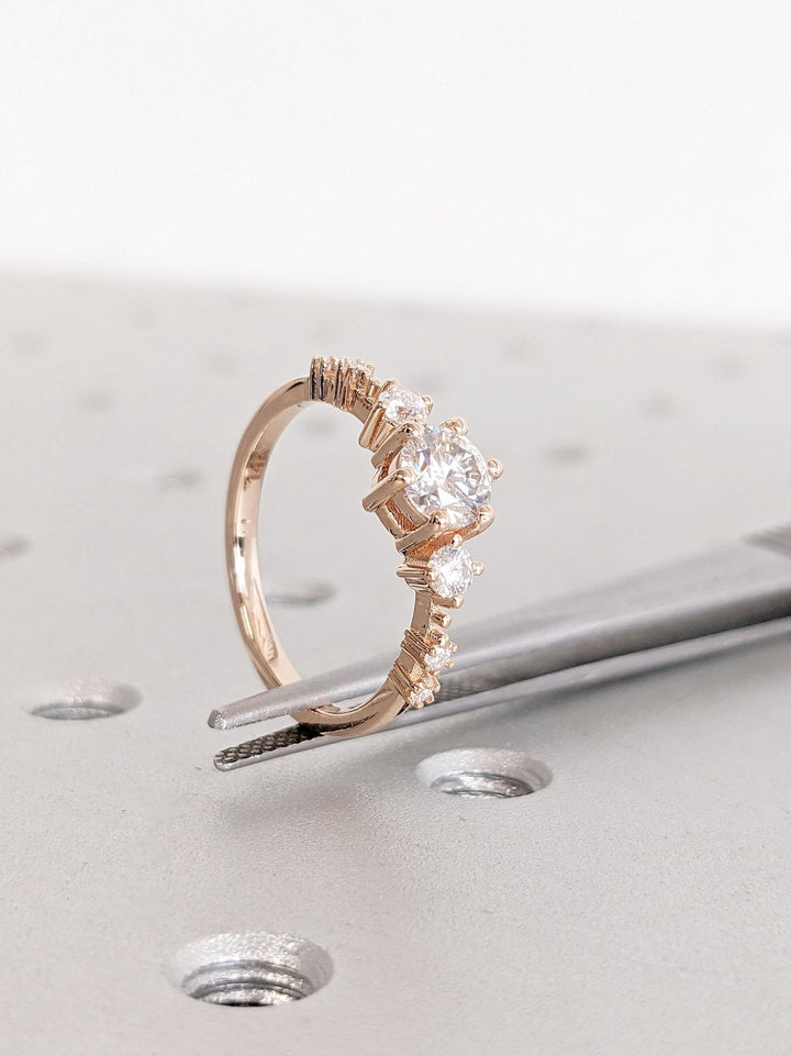 modern round engagement ring,