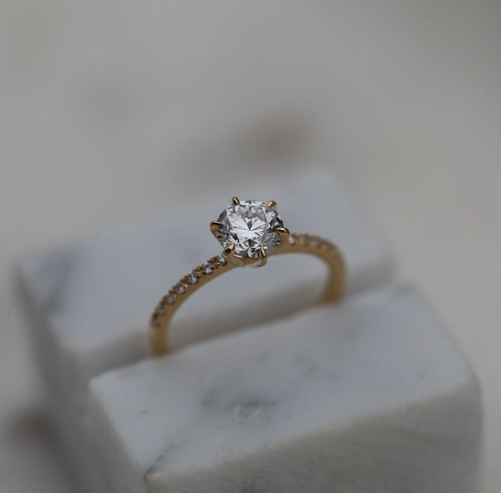 0.85 CT Round Solitaire CVD E/VS1 Diamond Engagement Ring - Doozy Diamonds