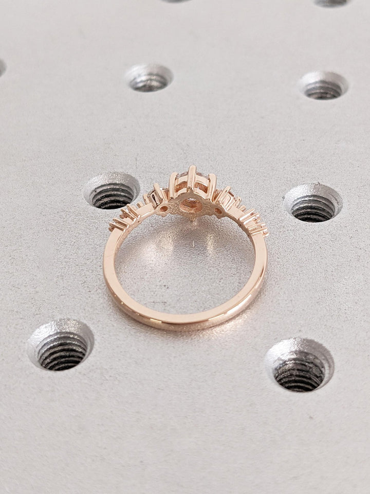 diamond ring with cluster setting