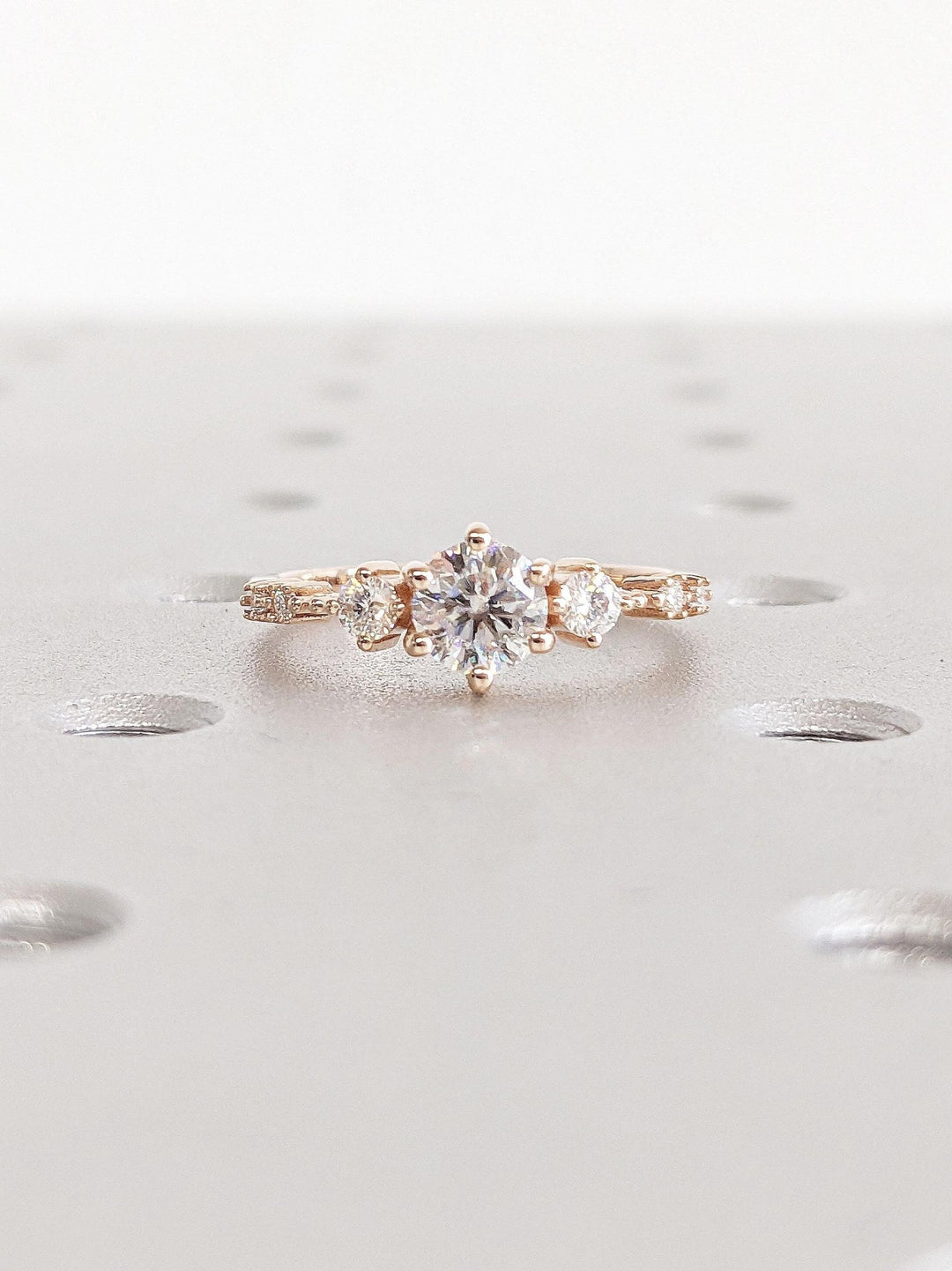 round cut luxury engagement ring